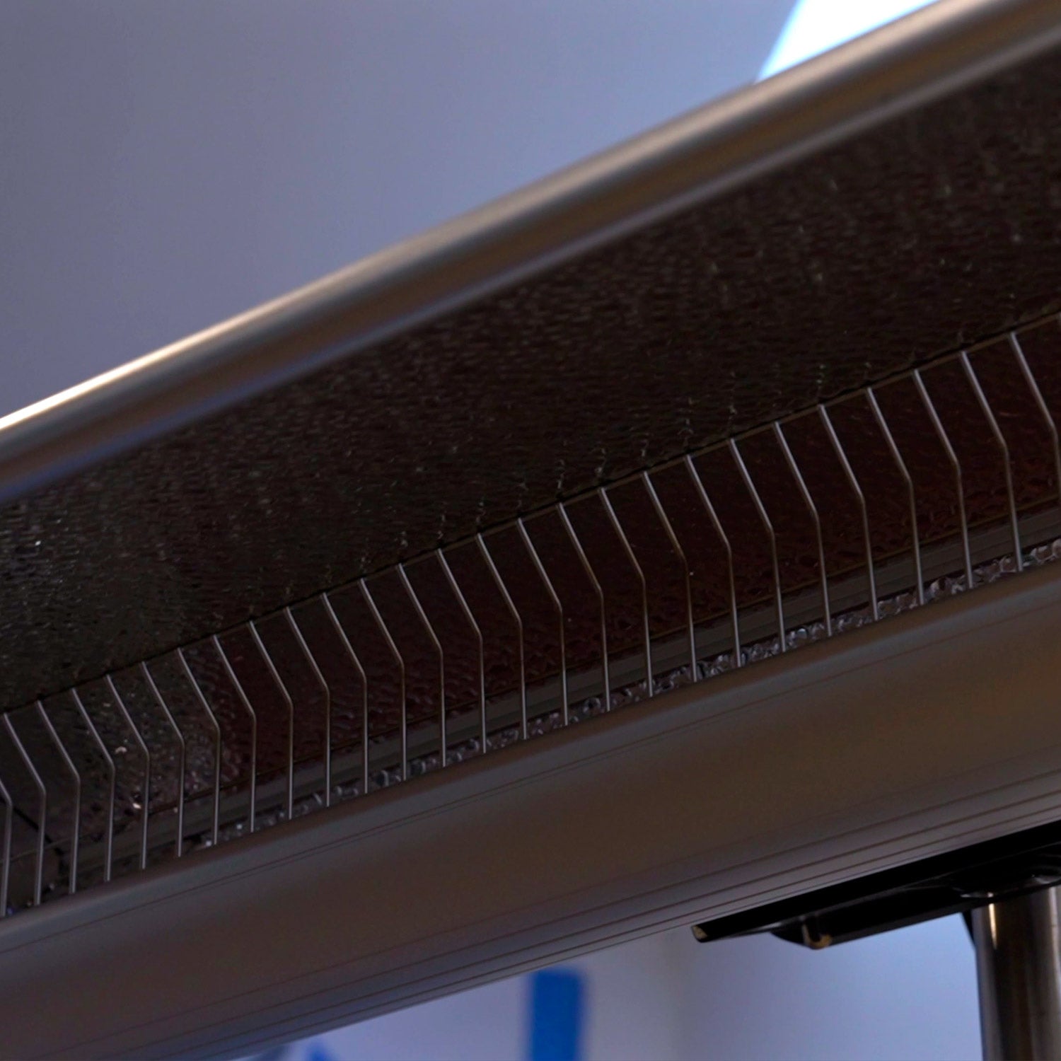 Scopri la stufa a infrarossi da soffitto SINED 4000W design elegante materiali di alta qualita e riscaldamento istantaneo Acquista ora per un comfort duraturo e una consegna veloce